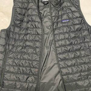 Patagonia Black Puffer Vest